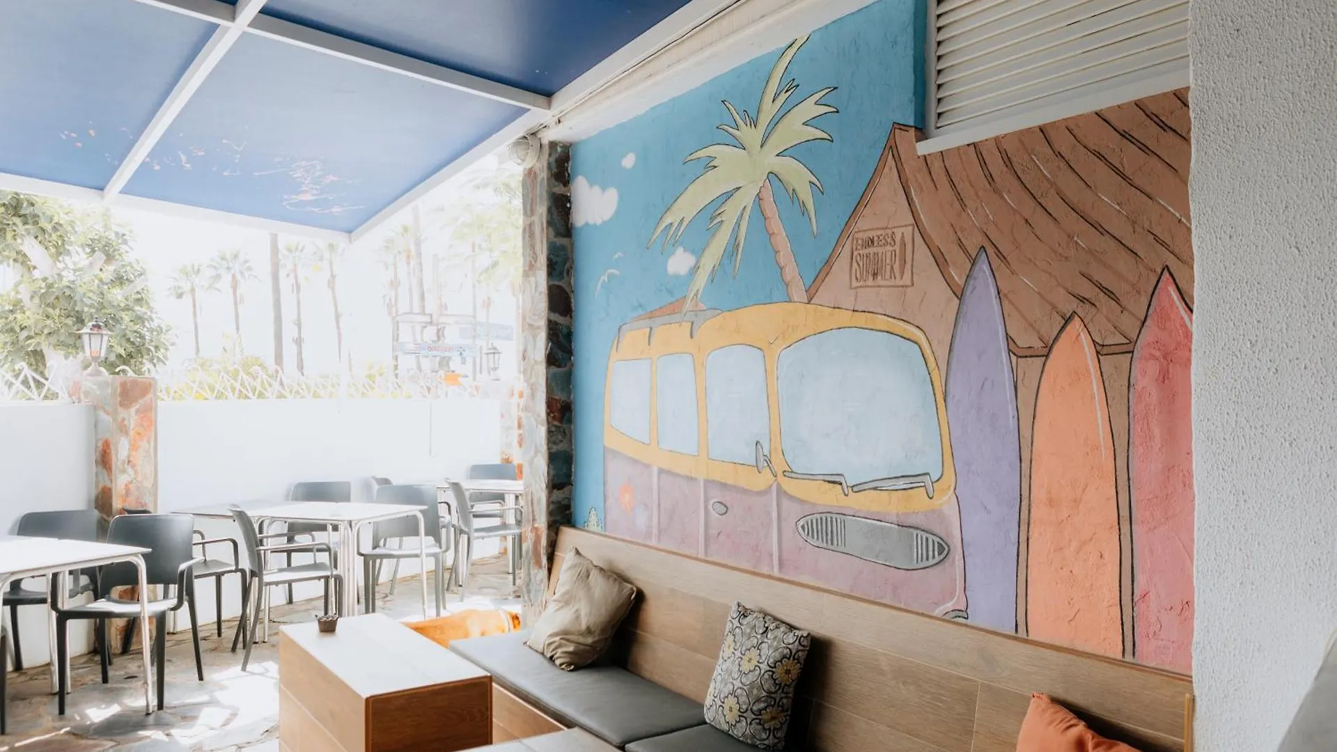 Endless Summer Hostel Costa Adeje