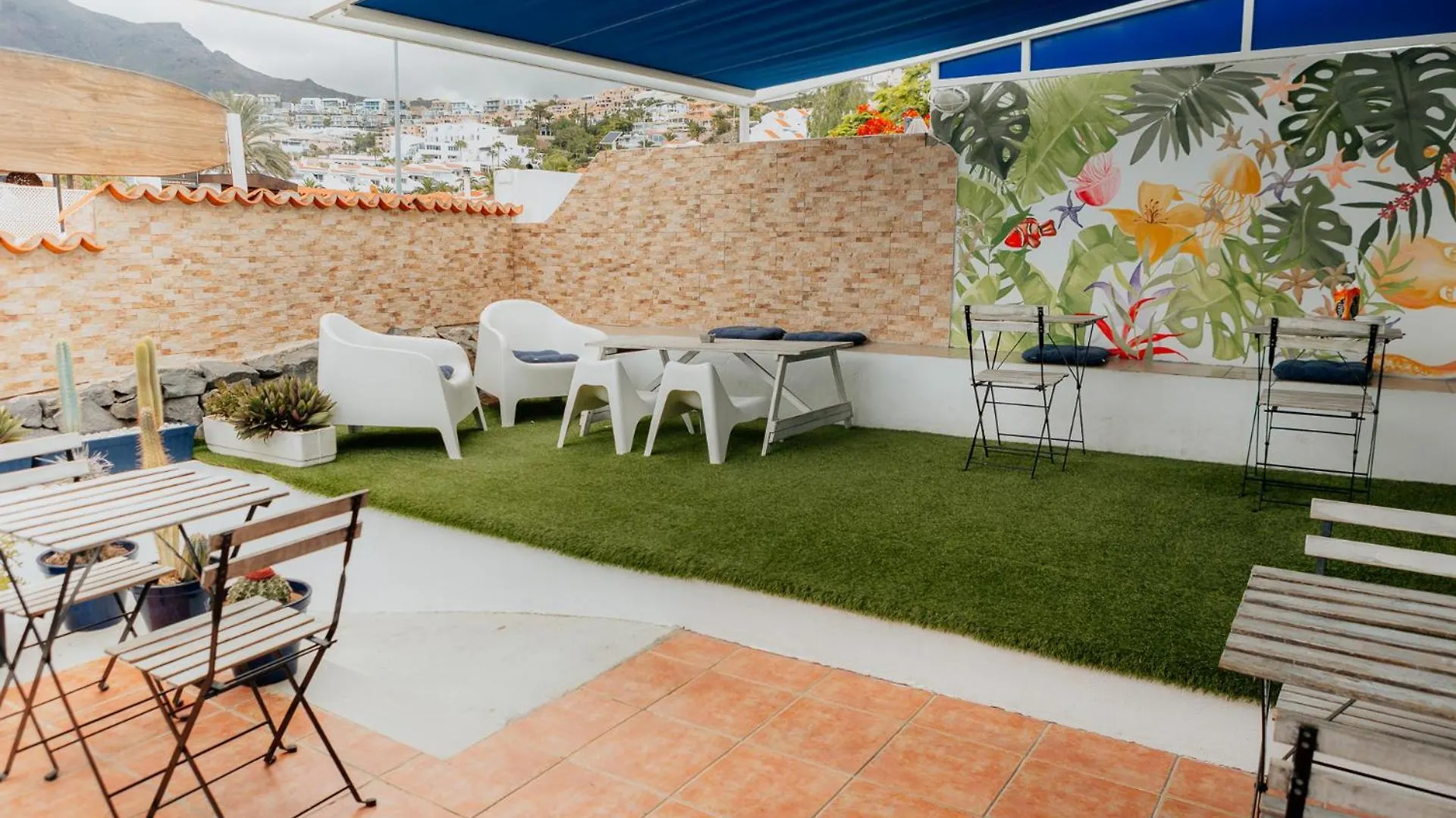 Endless Summer Hostel Costa Adeje